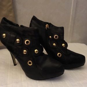 B1G1! Dollhouse Stilettos!